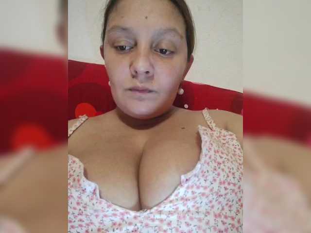 ZekinderW live cam on BongaCams