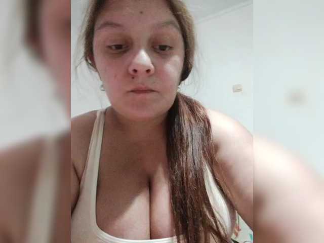 Sex chat gratuit in direct cu ZekinderW pe BongaCams