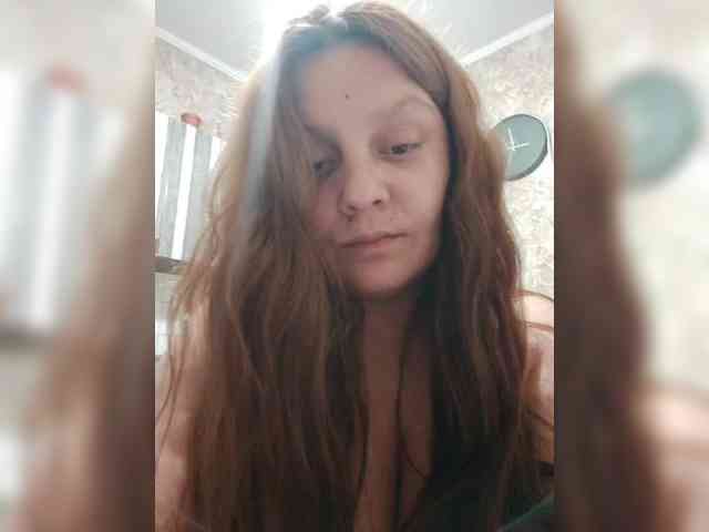 ZekinderW Sex Cam Show