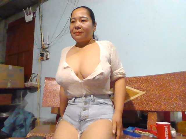 SexyQueen86 live cam on BongaCams