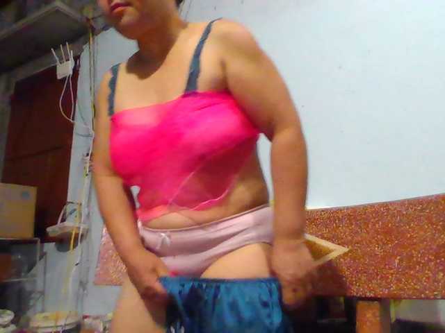 SexyQueen86 live cam on BongaCams