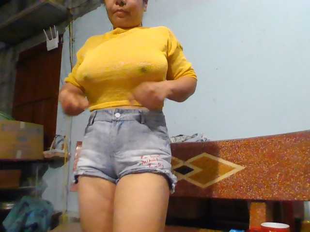 SexyQueen86 live cam on BongaCams