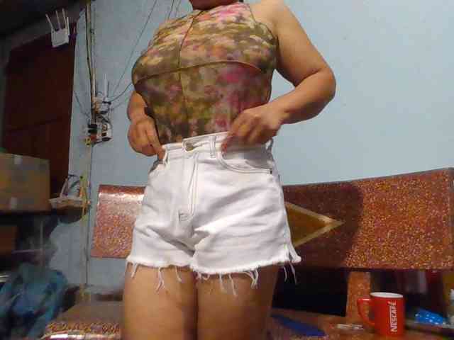 SexyQueen86 webcam