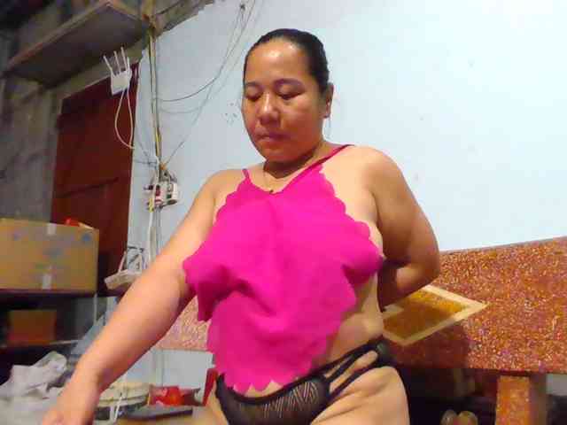 SexyQueen86 webcam