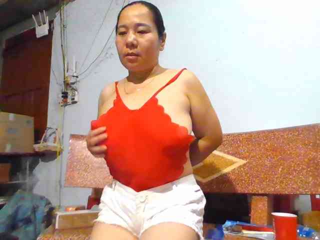 Model: SexyQueen86