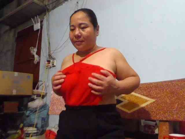 SexyQueen86 webcam