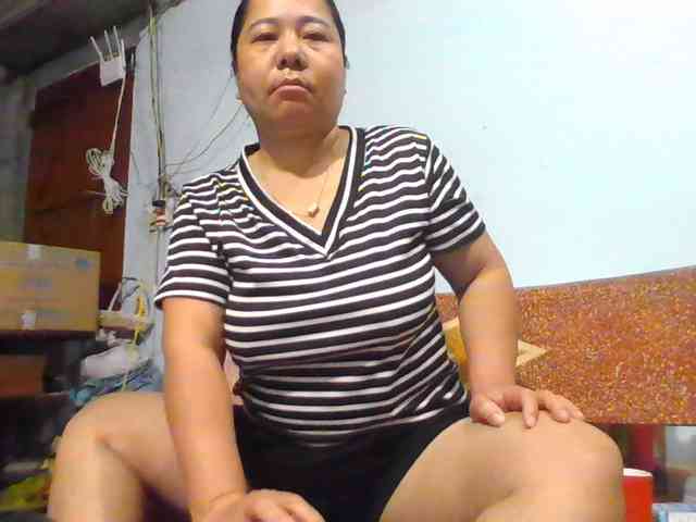 SexyQueen86 webcam