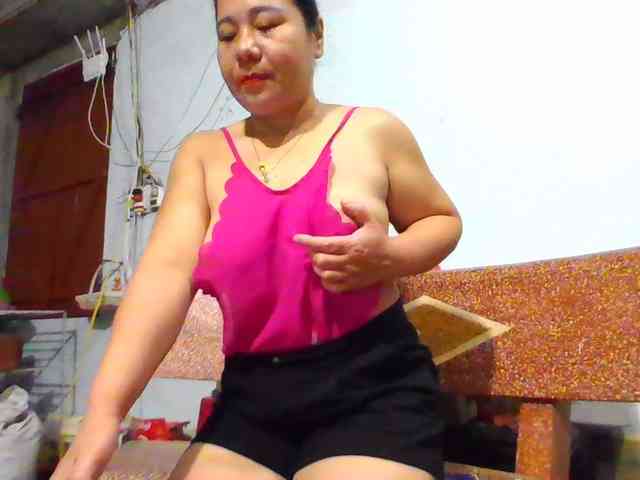Model: SexyQueen86
