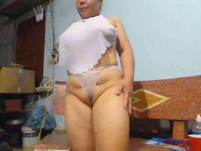 Вебкам-шоу SexyQueen86
