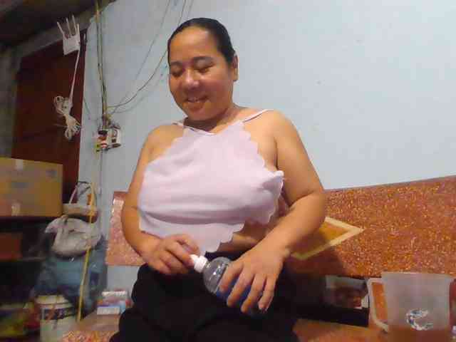 SexyQueen86 webcam