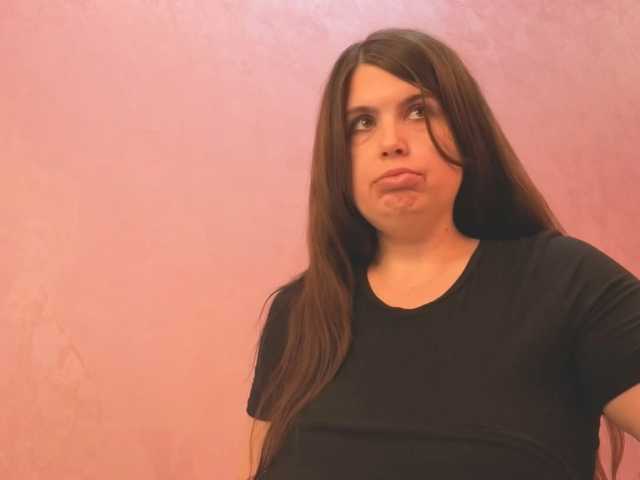 Battymoll live cam on BongaCams