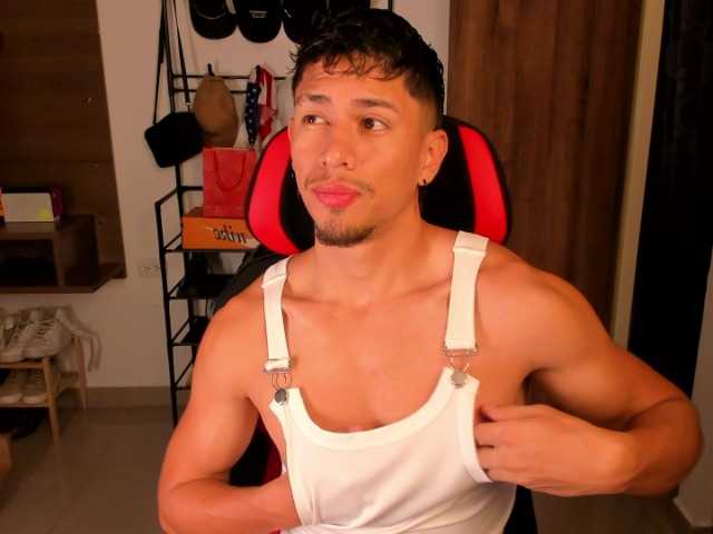 AaronFox