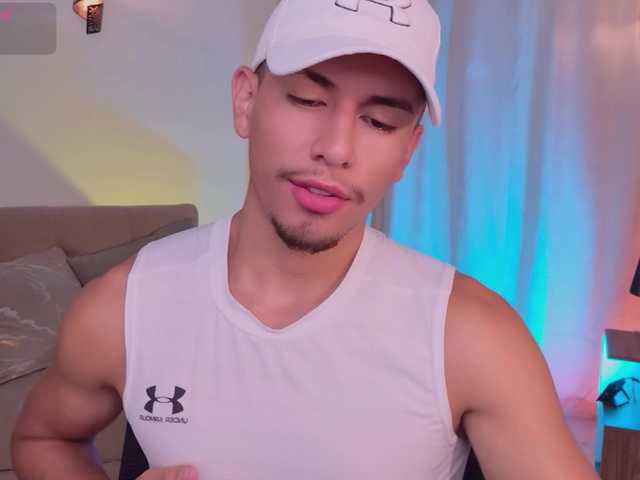AaronFox