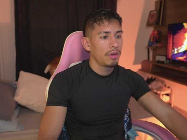 AaronFox