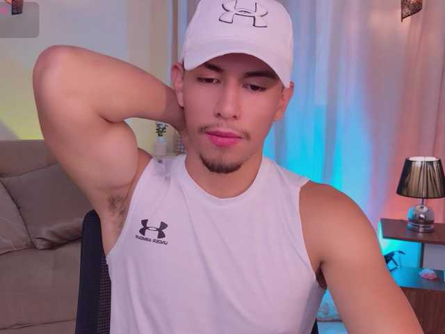 AaronFox
