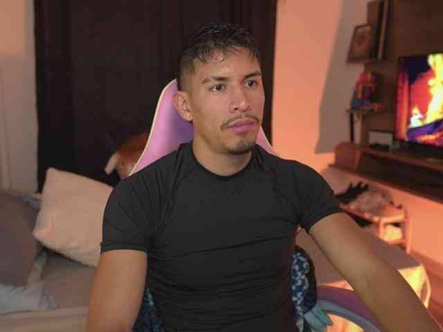 AaronFox