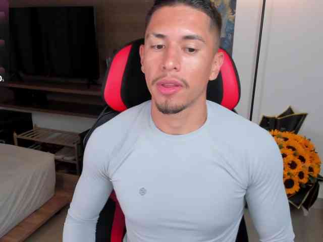AaronFox