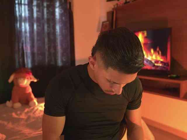 AaronFox