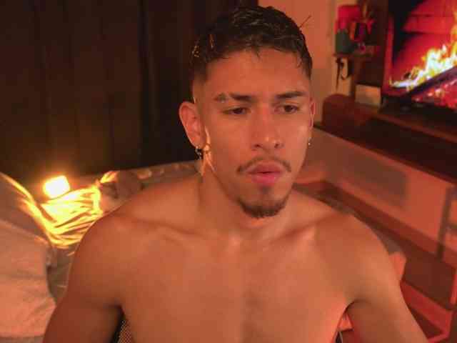AaronFox