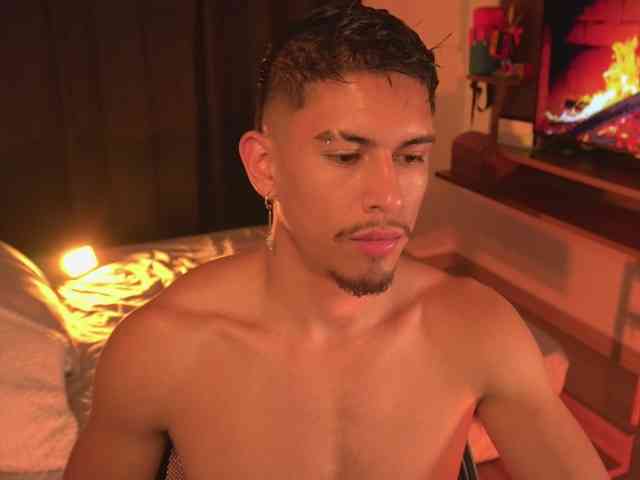 AaronFox