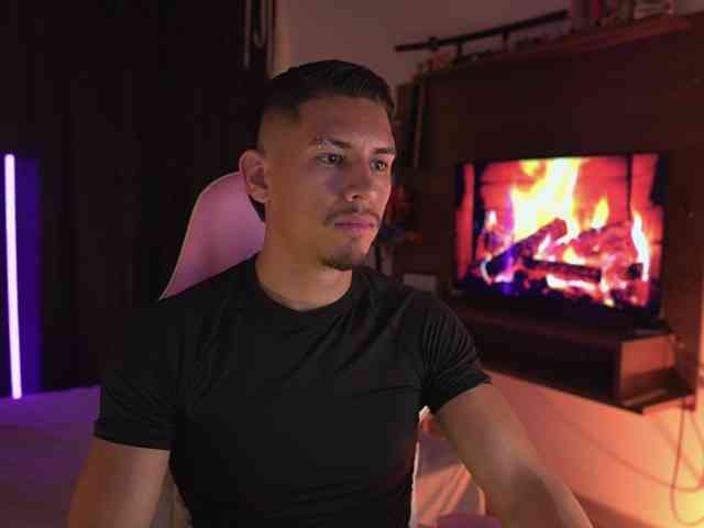 AaronFox
