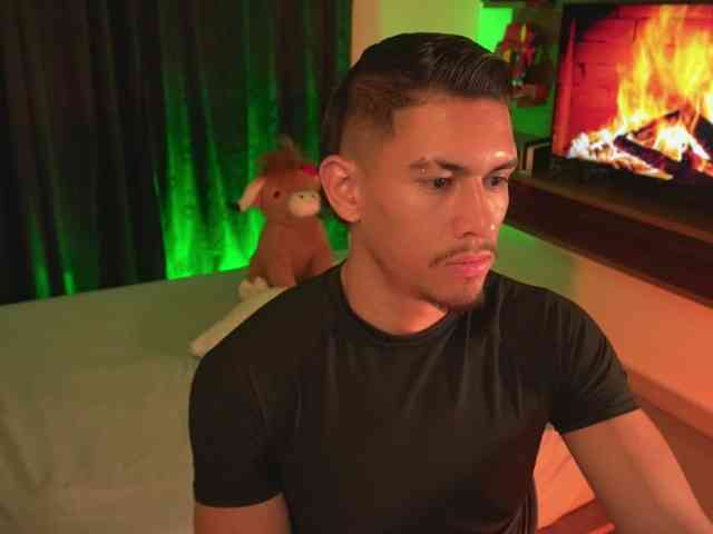 AaronFox