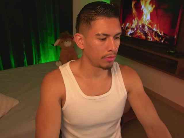 AaronFox