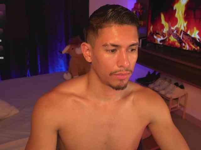 AaronFox