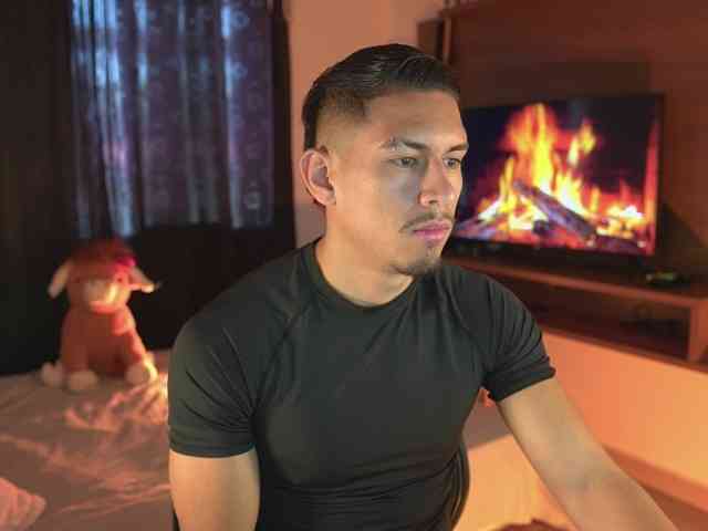 AaronFox