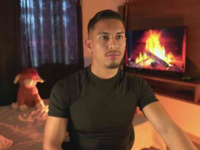 AaronFox