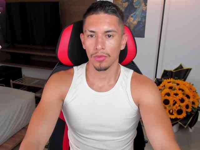 AaronFox
