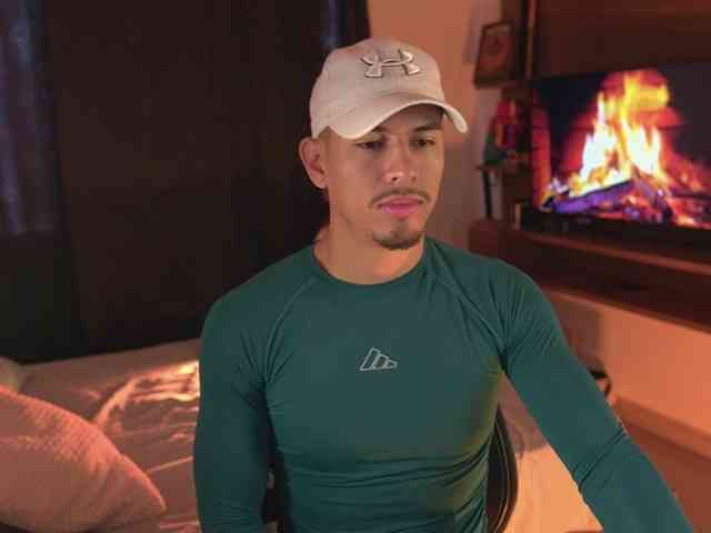 AaronFox