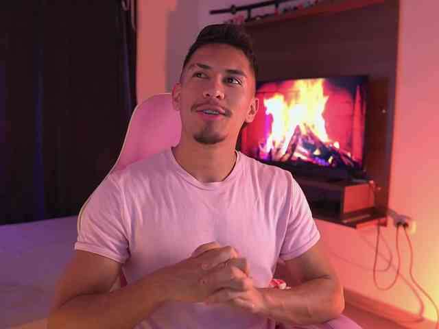 AaronFox