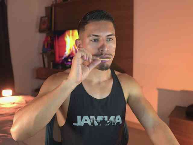 AaronFox