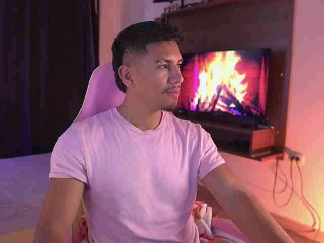 AaronFox