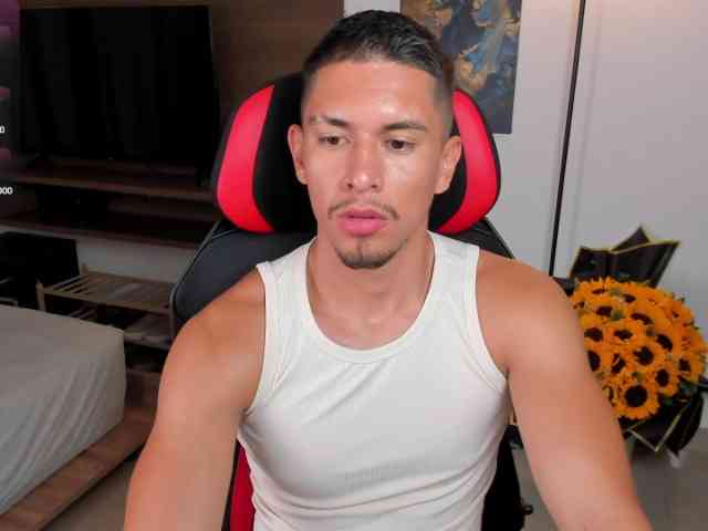 AaronFox