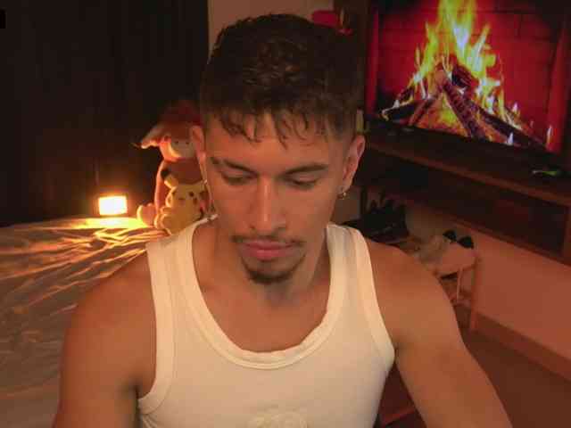 AaronFox