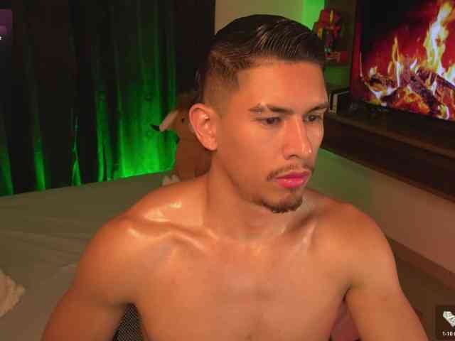 AaronFox