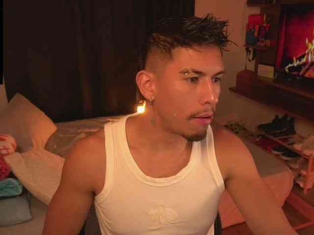 AaronFox