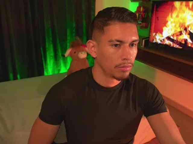 AaronFox