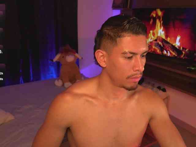 AaronFox