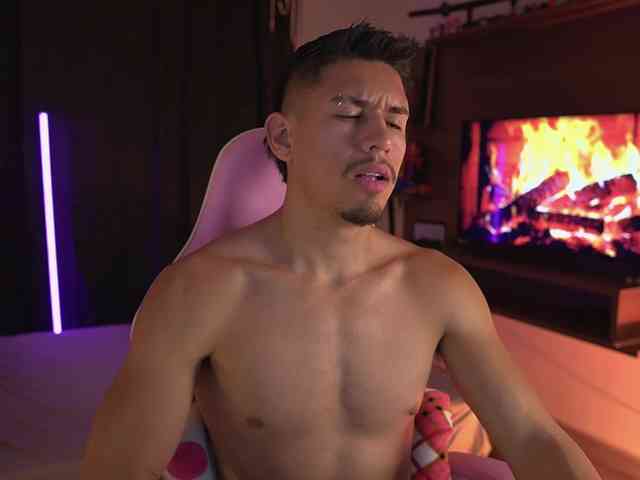 AaronFox