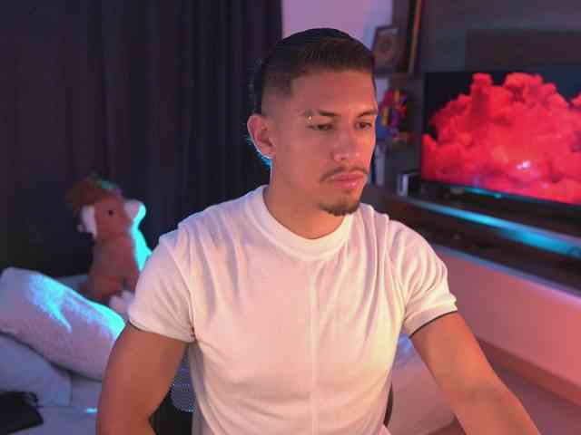 AaronFox