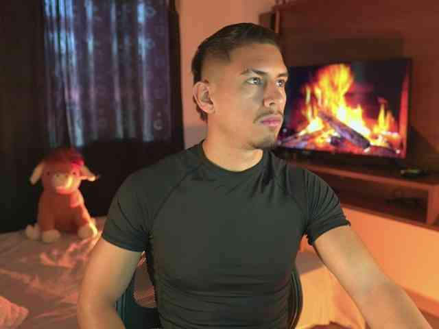 AaronFox