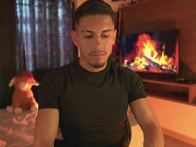 AaronFox