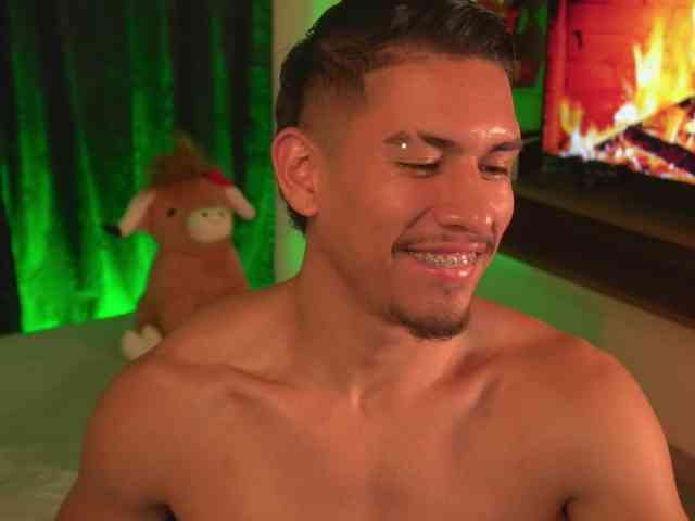 AaronFox