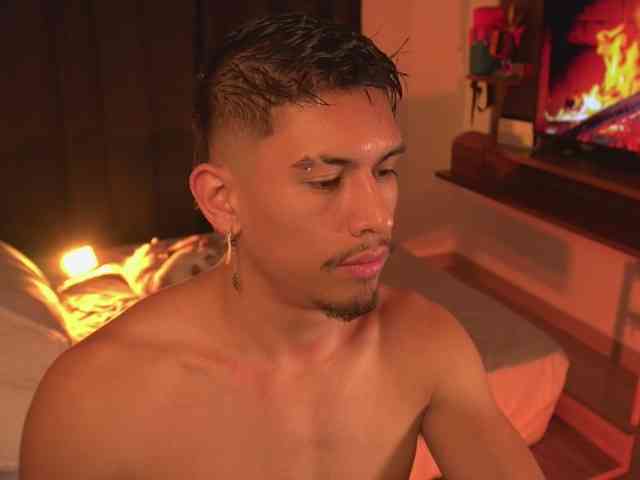 AaronFox