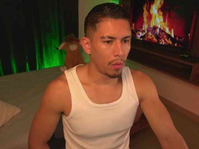 AaronFox