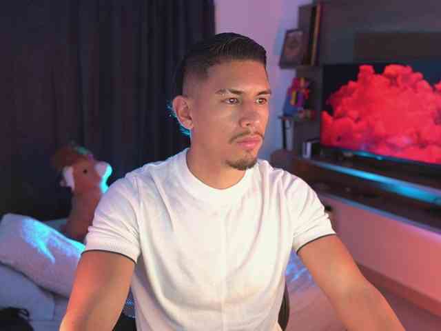AaronFox