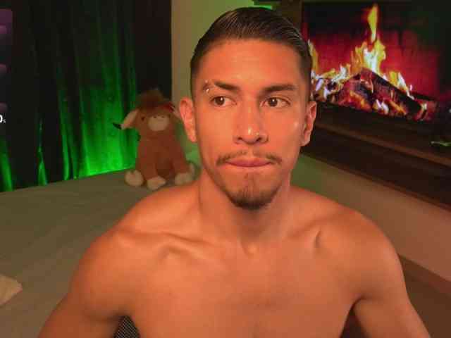 AaronFox